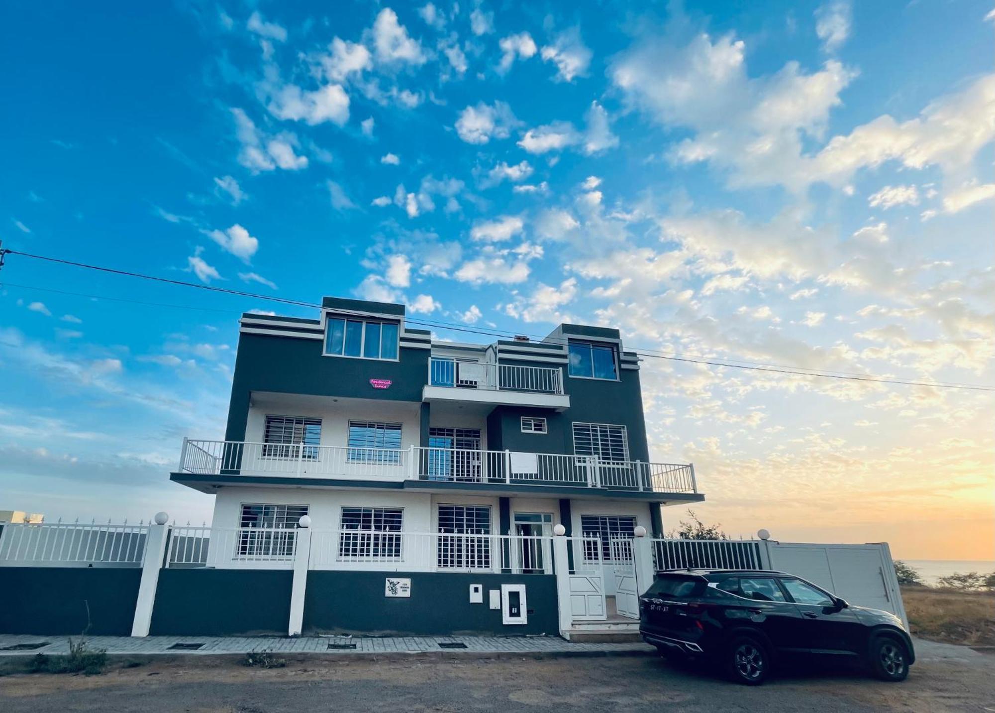 Chambre 3 Residencial Eunice Praia Exterior photo